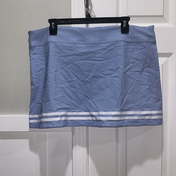 H&M Light Blue Pleated Front Tennis Skirt Size 16 NWT - Picture 2 of 4